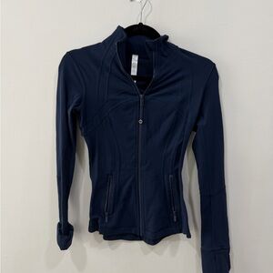 Lululemon Define Luon